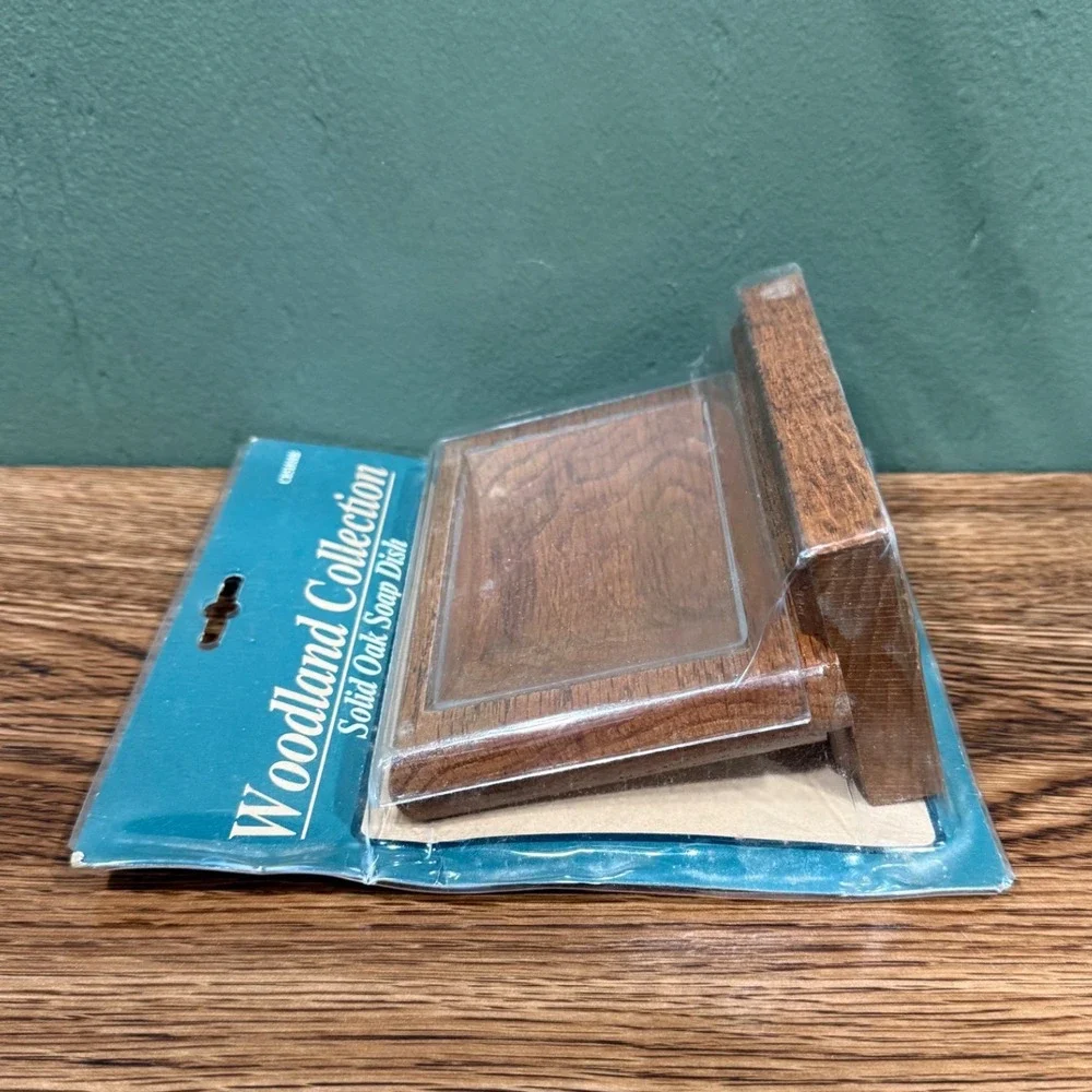 Vintage Woodland Collection Solid Oak Soap Dish Wall Mount Wood Grain‎ Brown NEW